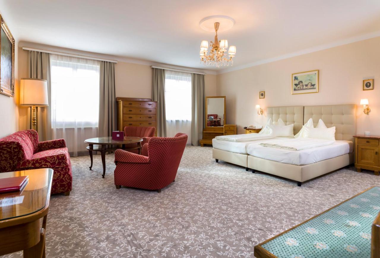 Vergeiner'S Hotel Traube Lienz Buitenkant foto