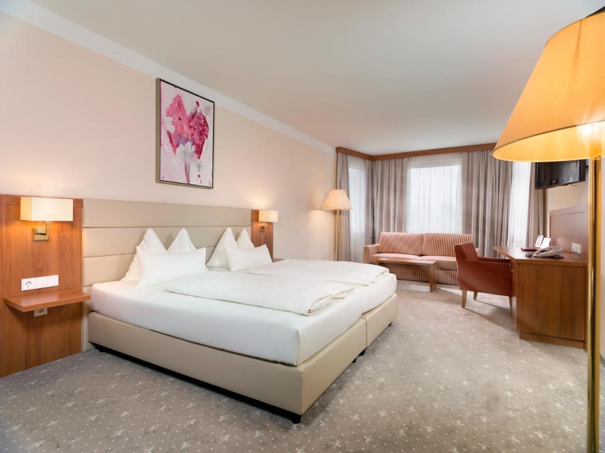 Vergeiner'S Hotel Traube Lienz Buitenkant foto