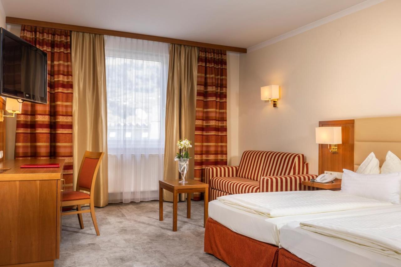 Vergeiner'S Hotel Traube Lienz Buitenkant foto