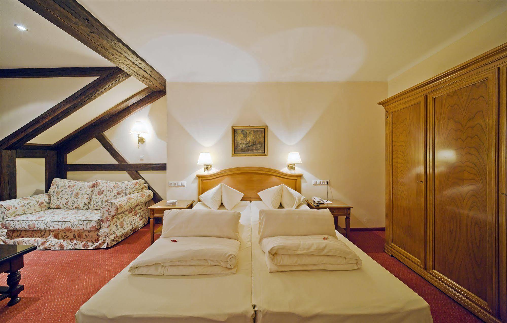 Vergeiner'S Hotel Traube Lienz Buitenkant foto