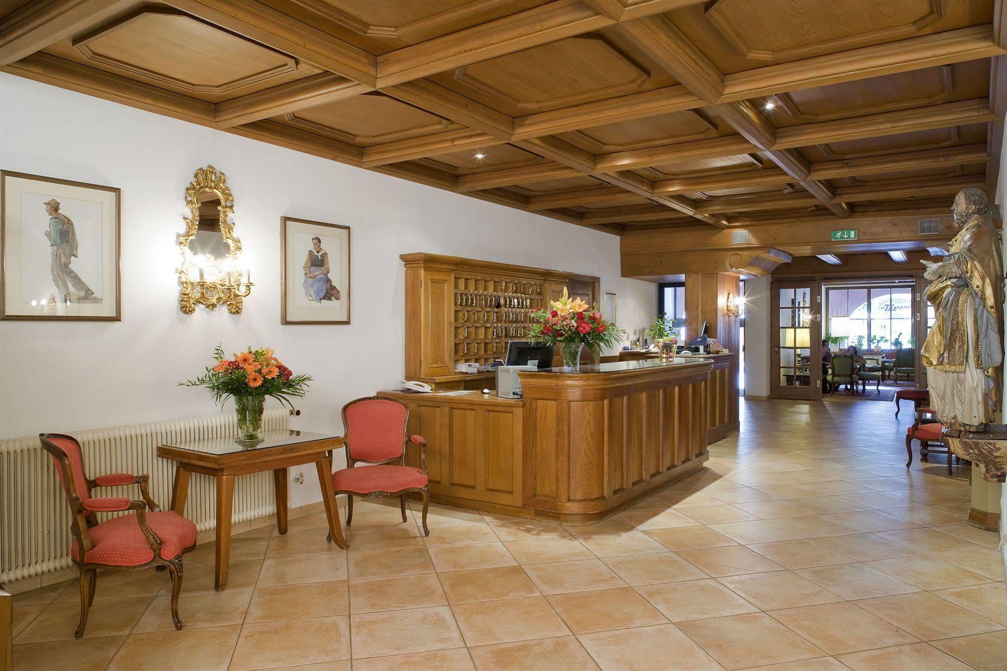 Vergeiner'S Hotel Traube Lienz Buitenkant foto